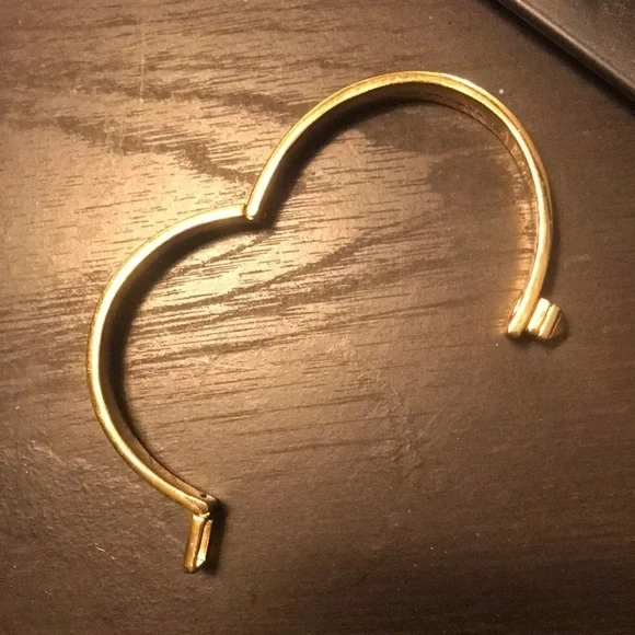 kate spade gold hinged bangle bracelet with lock - Picture 5 of 7